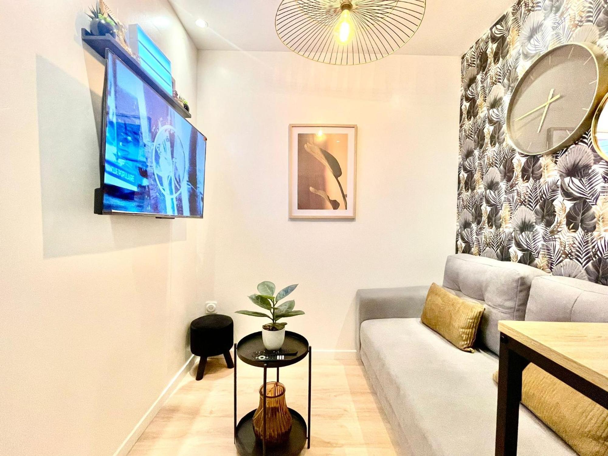 Chic Oasis In Rouen Appartement Buitenkant foto
