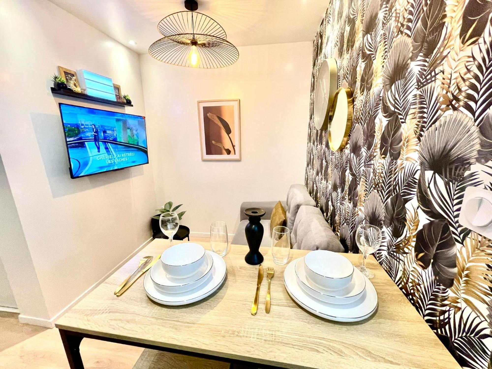 Chic Oasis In Rouen Appartement Buitenkant foto