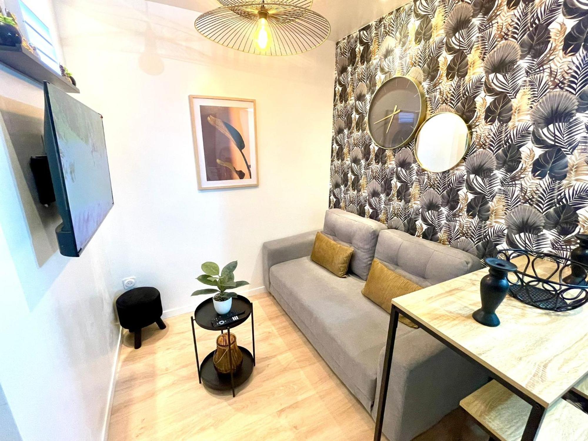 Chic Oasis In Rouen Appartement Buitenkant foto